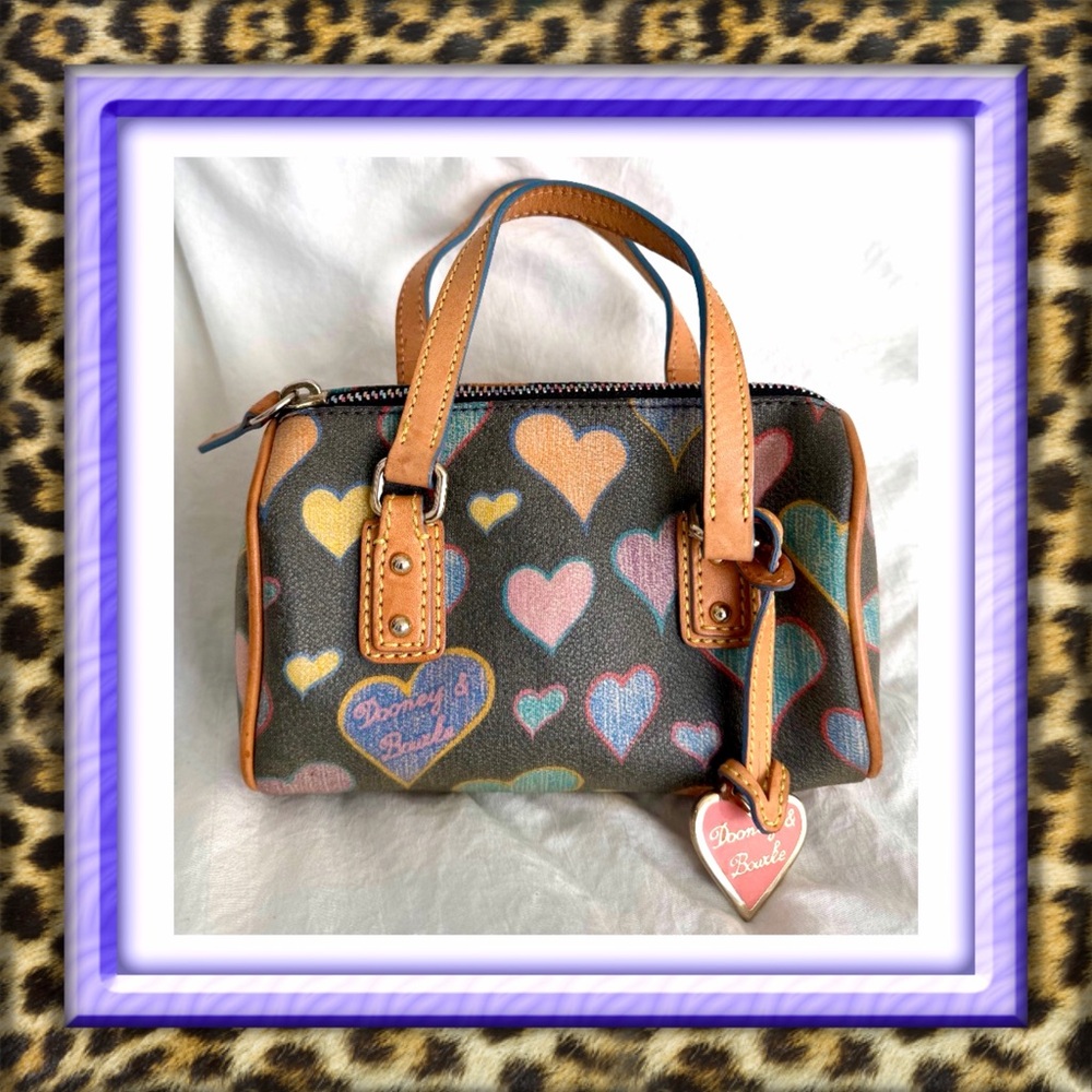 👑✅PRICE FIRM✅ Dooney & Bourke Crayola Multicolor Black Mini Heart Satchel